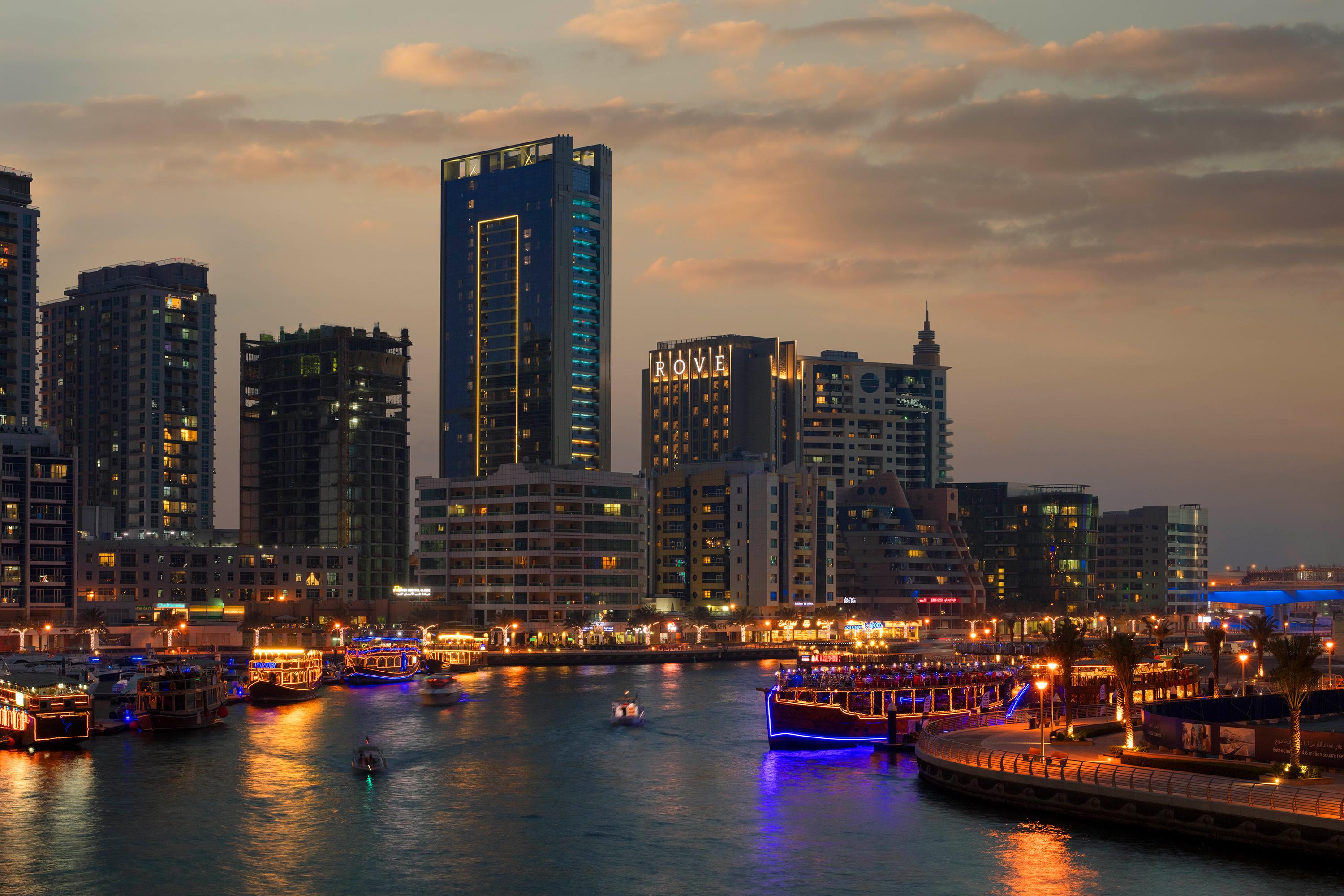 Hotel Rove Dubai Marina Esterno foto